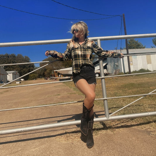 Lady In Green Cropped Bleached Flannel